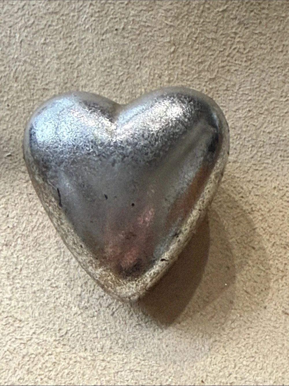 Happy Heart Paperweight! - Picture 2 of 3